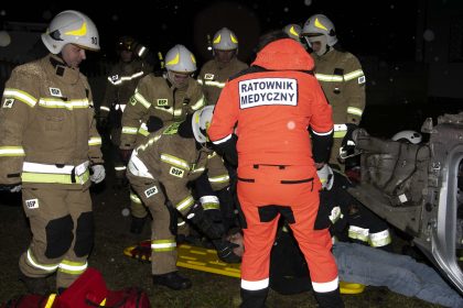 Szkolenie z zakresu ochrony przeciwpożarowej ze strażakami Państwowej Straży Pożarnej